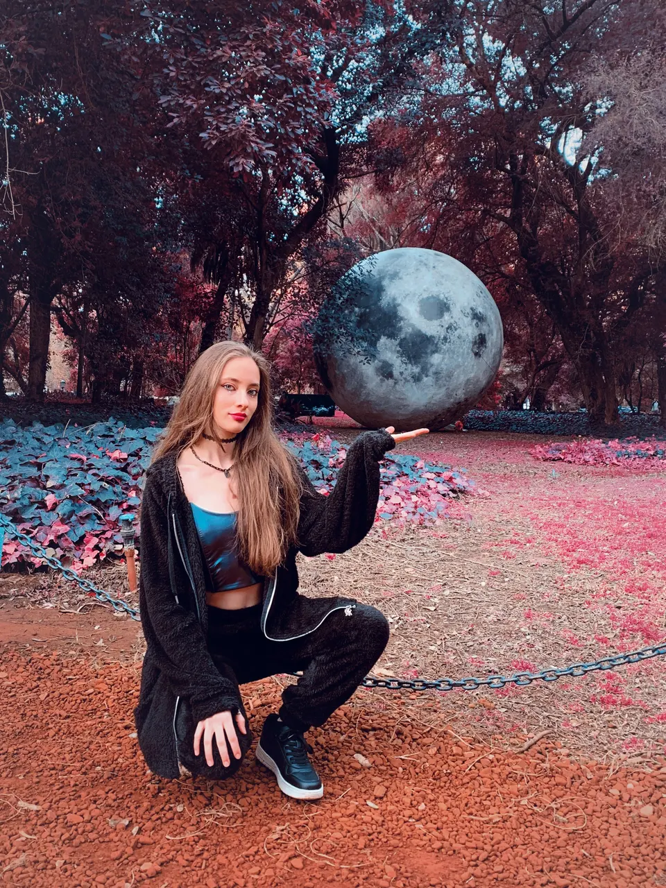 DAVINA — LUNA — EDITORIAL