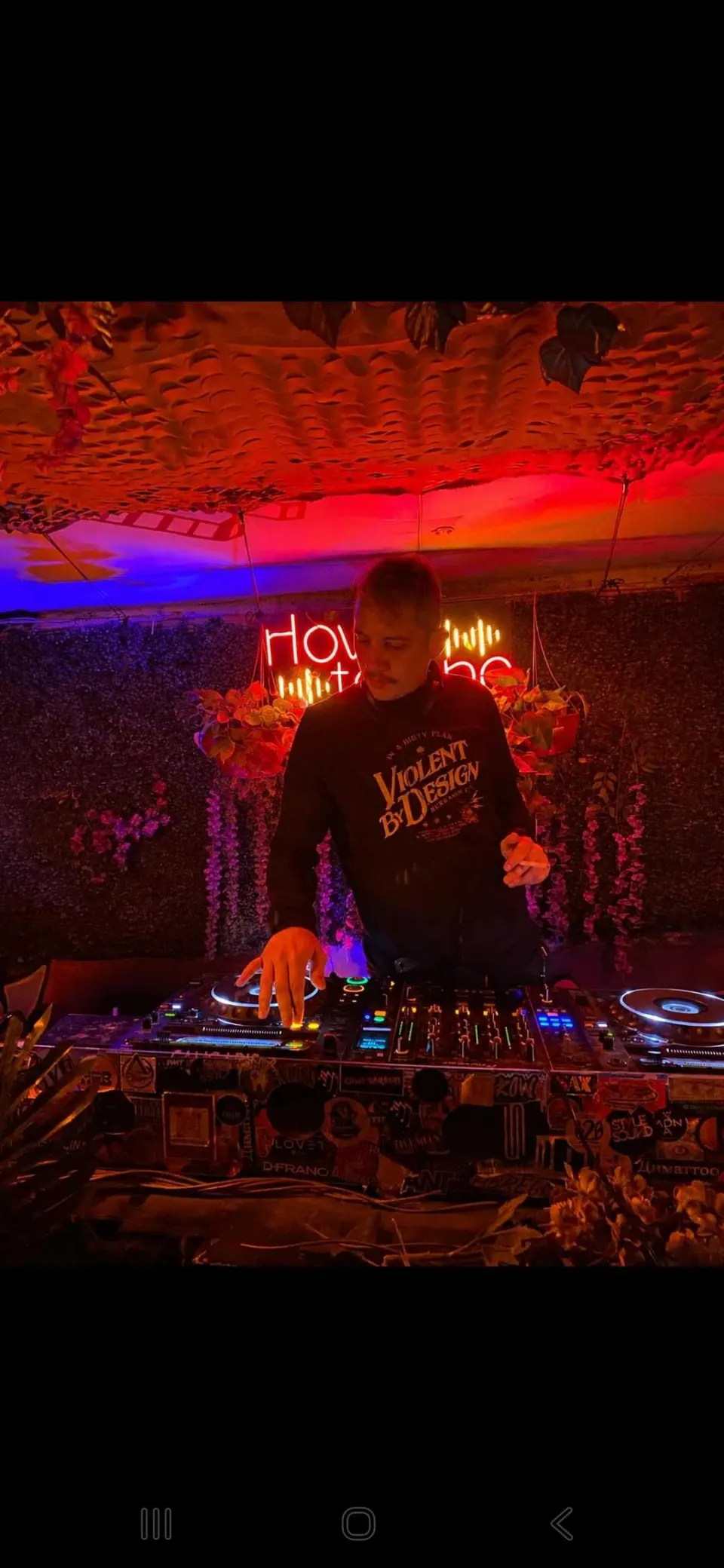 VILALOBOS — VIOLENT BY DESIGN